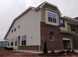 10038 Lynnberry Pl, Raleigh, NC 27617