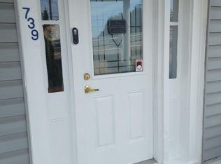 739 Edward St, Prescott, ON K0E 1T0