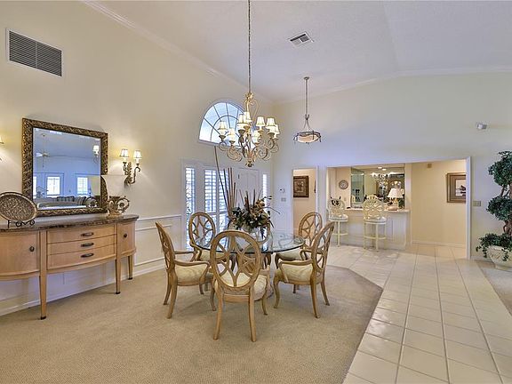 3rd image of 2446 Sweetwater Country Club Dr