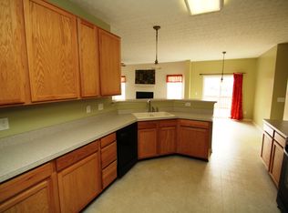 277 Lillian Dr, Pickerington, OH 43147
