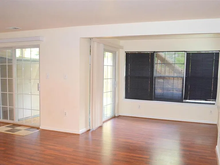6863 Drifton Ct — Photo 21
