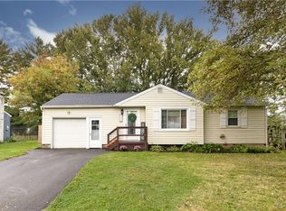 6458 Lakeshore Rd, Cicero, NY 13039