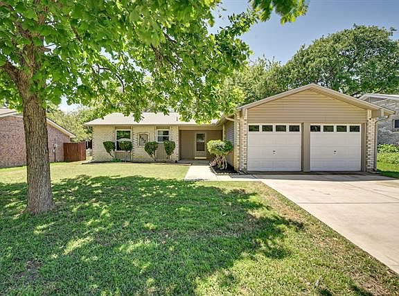 2nd image of 1520 Natches Dr