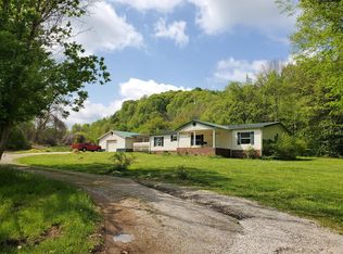 120 Burnette St, Celina, TN 38551