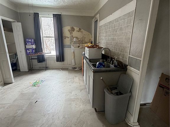 3rd image of 55030 National Rd