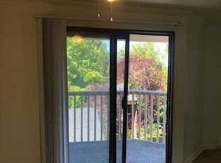 1617 1st St #20, Kirkland, WA 98033