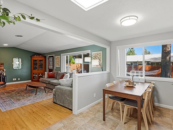 4th image of 4847 San Miguel Ct NE