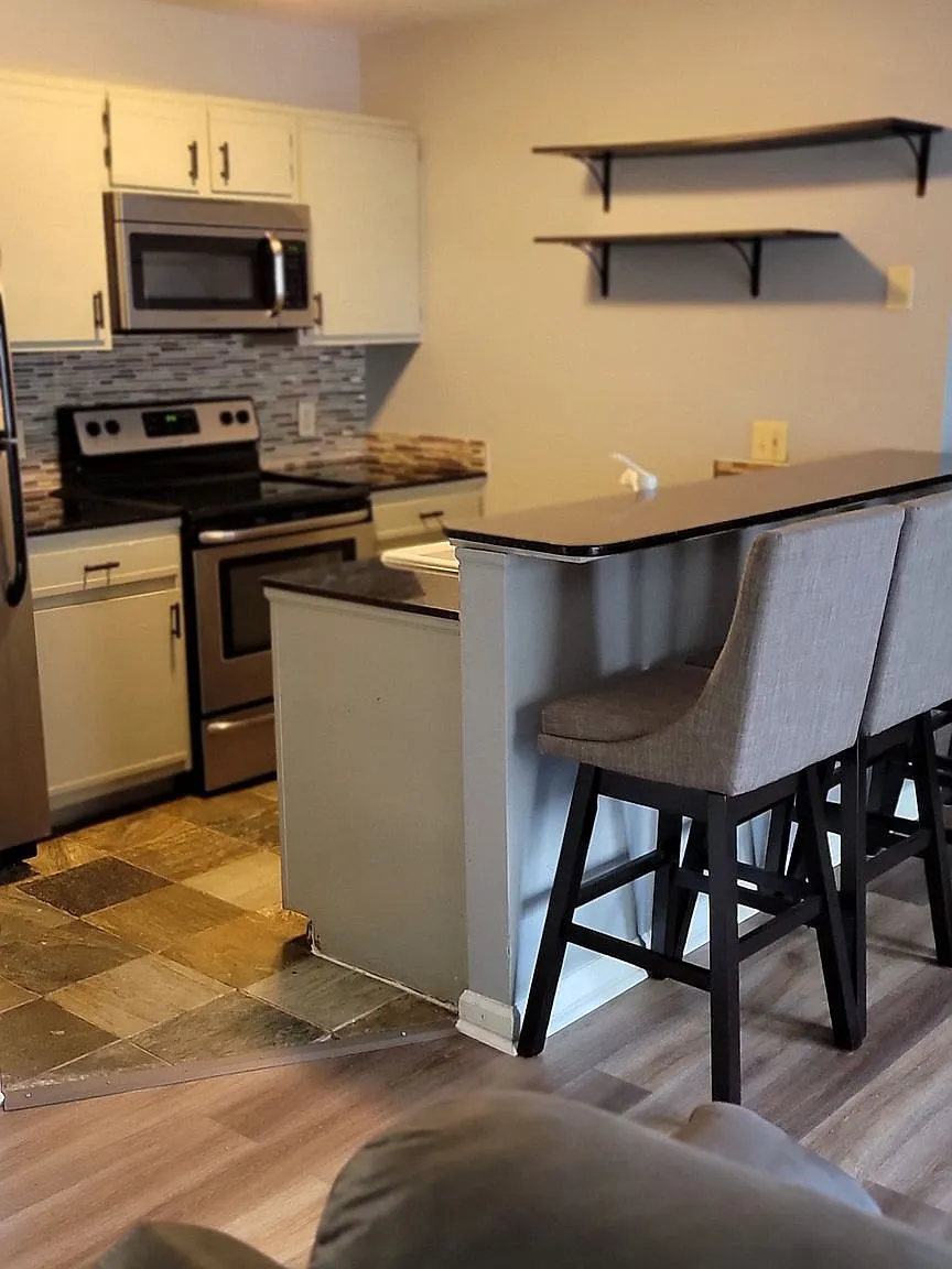 Furnished Apartments For Rent - Move In Now — Photo 3