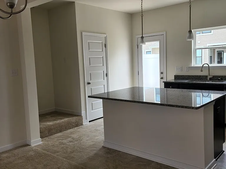 12229 Dutch Elm Cir — Photo 16