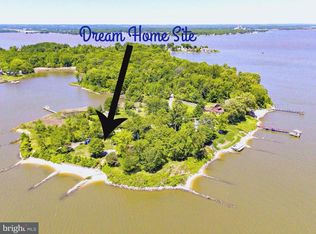 2907 Breezy Point Ct, Essex, MD 21221