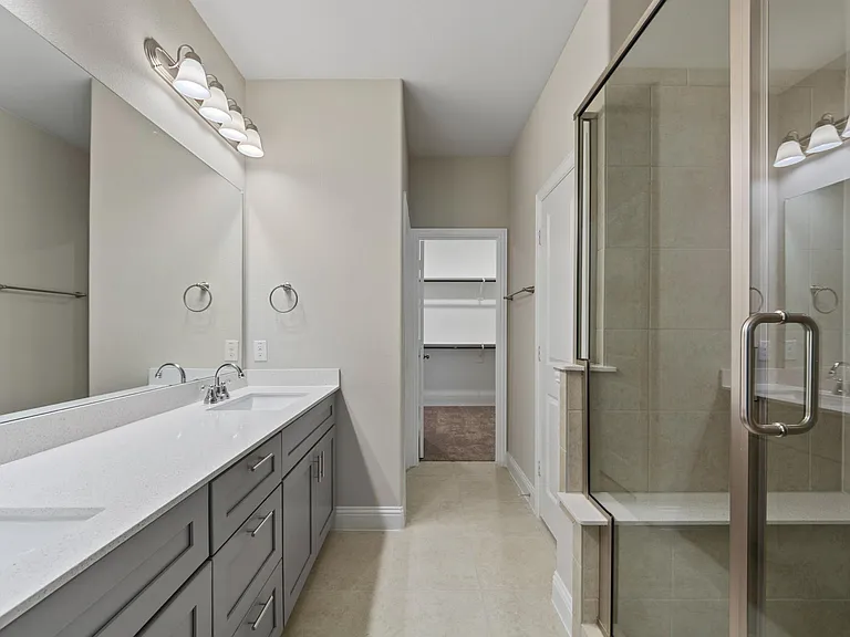 4267 Shavano Dr — Photo 11
