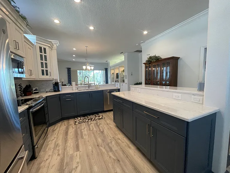 321 Lansbrook Dr — Photo 20