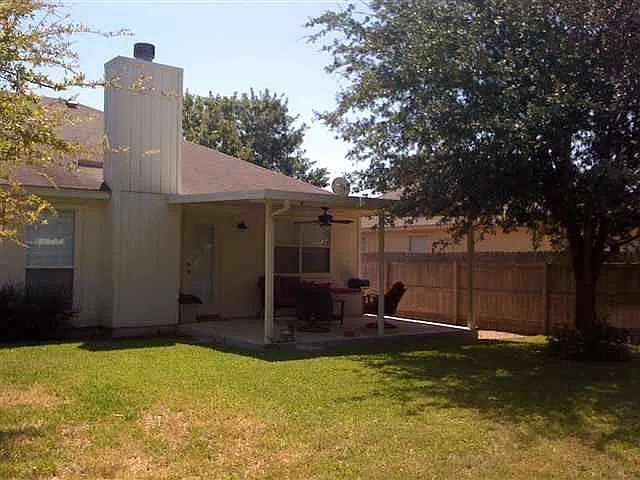 4502 Waterbury Dr — Photo 9