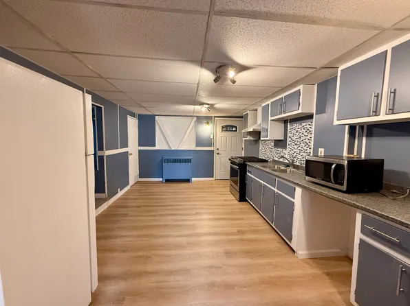 61 Bowman St, Wilkes Barre, PA 18704