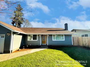 495 67th St, Springfield, OR 97478
