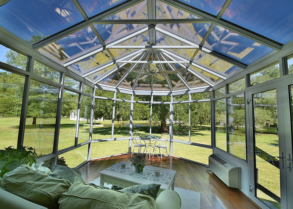 14' tall solarium