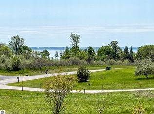 2155 N Belanger Creek Dr #6, Suttons Bay, MI 49682