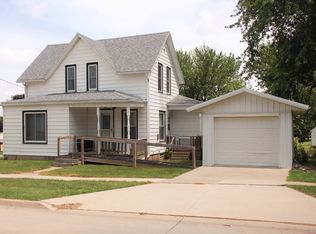917 Mills St, Brooklyn, IA 52211
