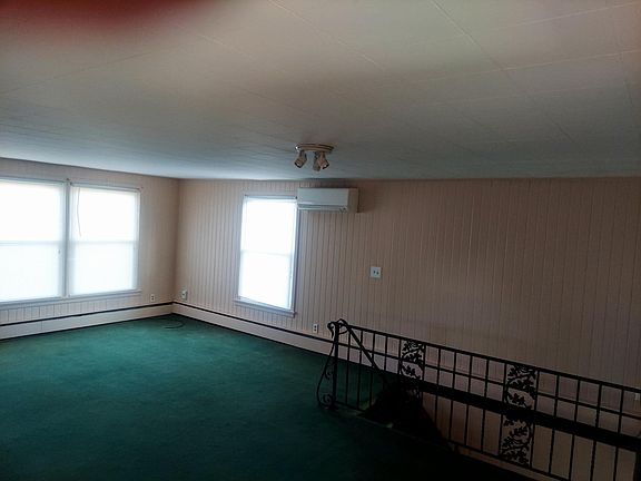 3rd image of 569 E Indiana Ave #124