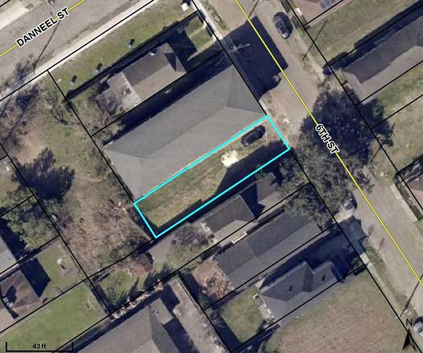 1st image of 1924 6th St