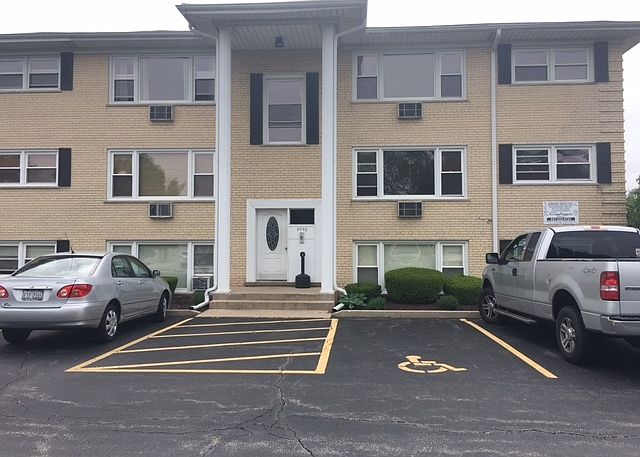 1st image of 4938 N Leonard Dr Unit 1B