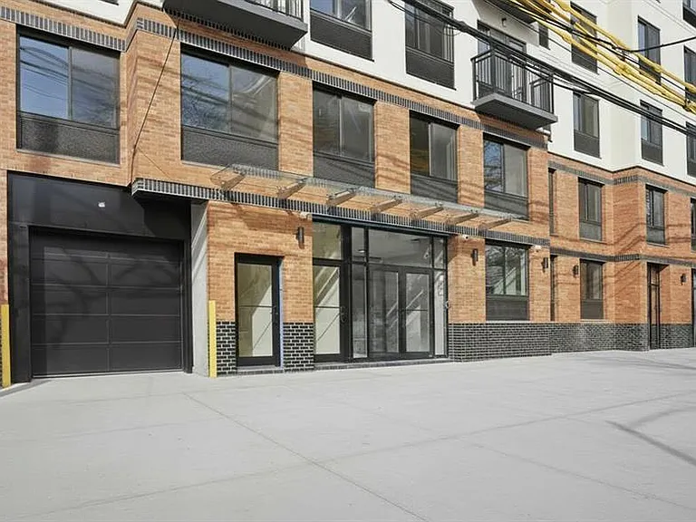 16913 90th Ave #4G — Photo 7