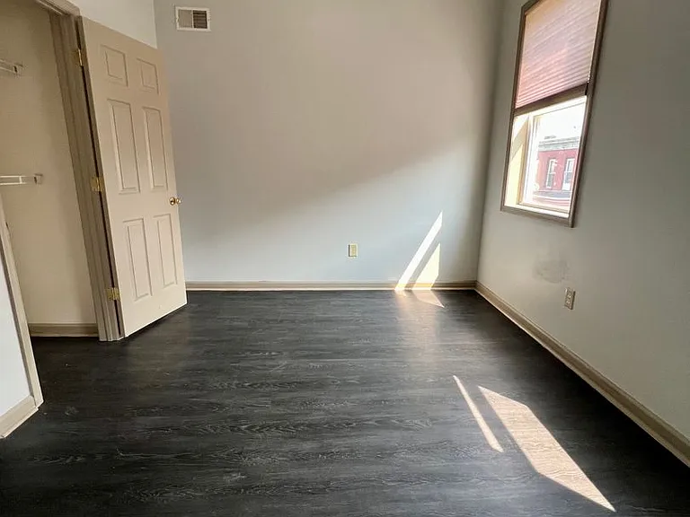 2154 N Carlisle St — Photo 24