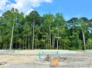 613 Crestfield Dr, Chesapeake, VA 23320