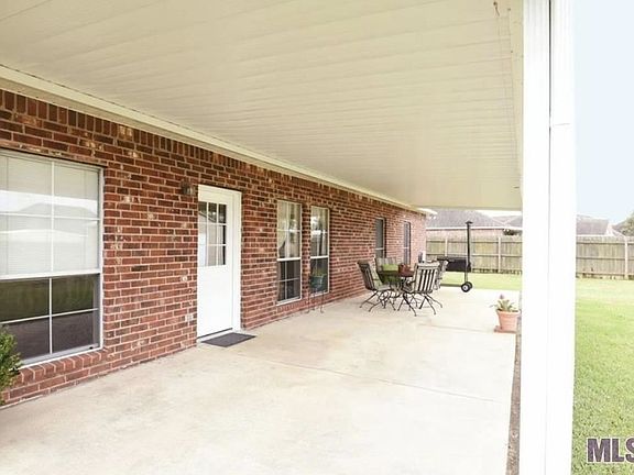 3rd image of 35969 Sarasota Ave