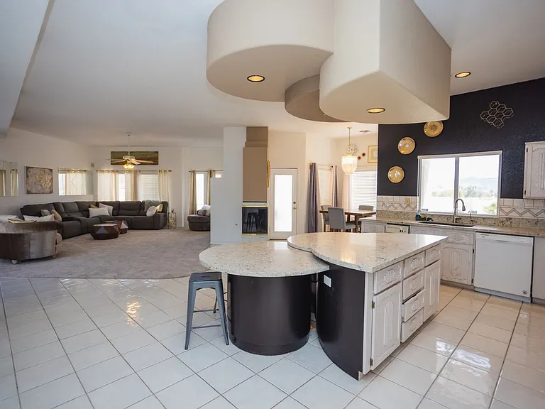 2320 Snead Dr — Photo 20