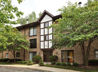 44 Harbor Ct APT 304, Naperville, IL 60565