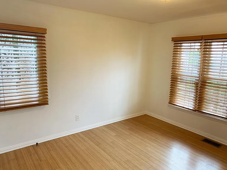 1226 S Highland Ave — Photo 13