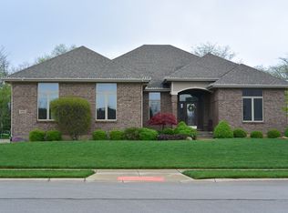 220 Triple Crown Dr, Vandalia, OH 45377