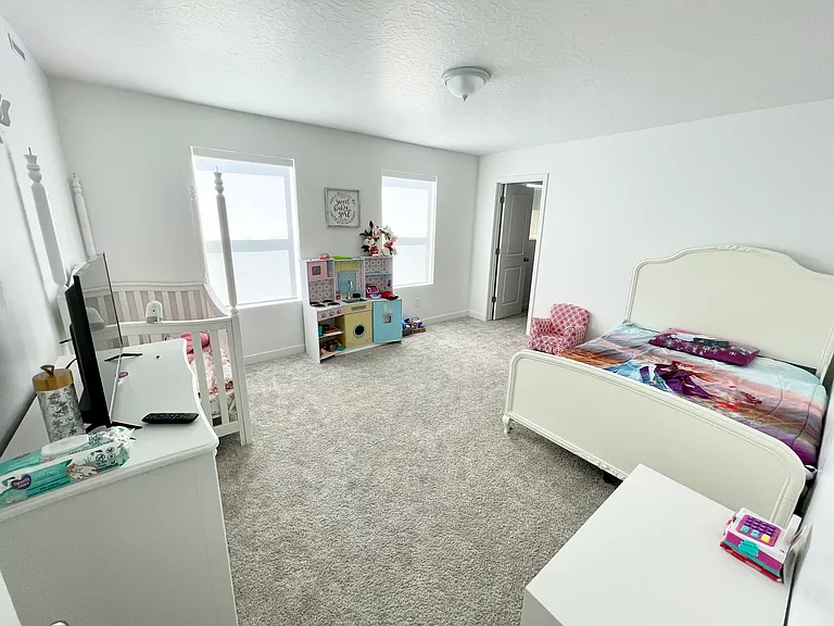 E Chukar Dr — Photo 27