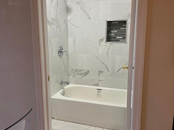3rd image of 101 Littleton Ave Floor 3