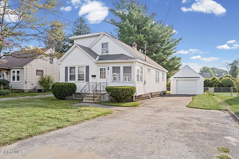 2nd image of 1229 Paul Avenue
