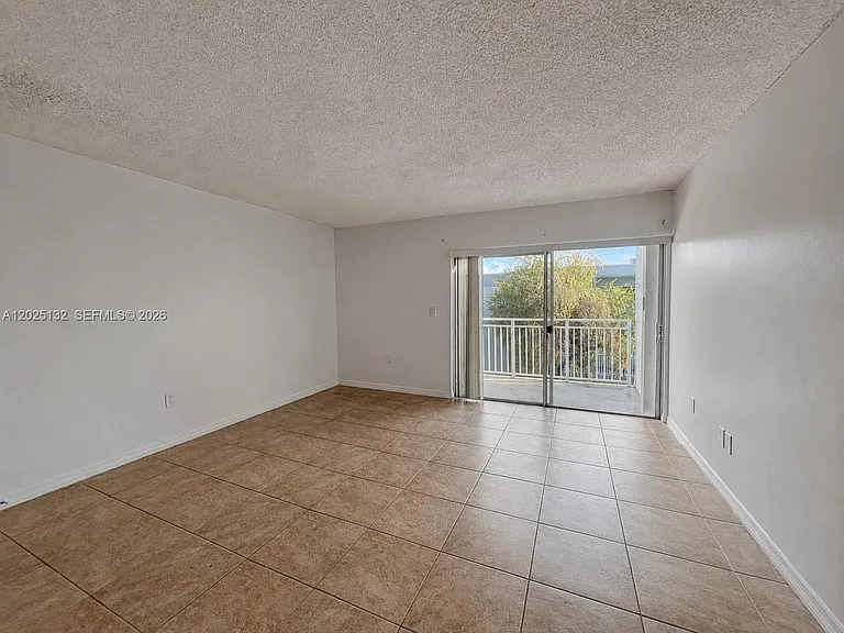 9371 Fontainebleau Blvd #I205 — Photo 9