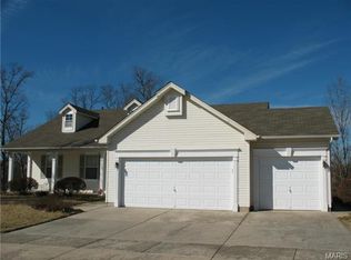 169 Meramec Oak Rdg, Fenton, MO 63026