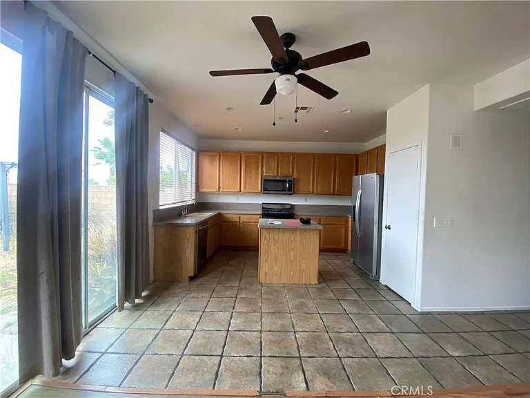 16777 Colonial Dr — Photo 3