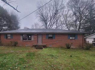 135 Gwen Ave, Gallatin, TN 37066