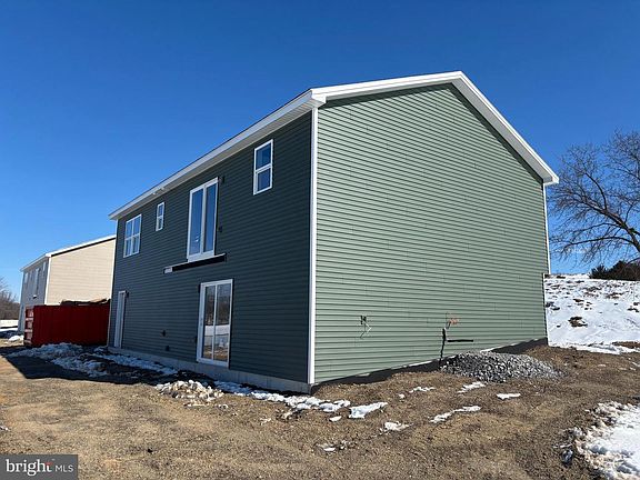 2nd image of 107 Meadowcreek Dr N