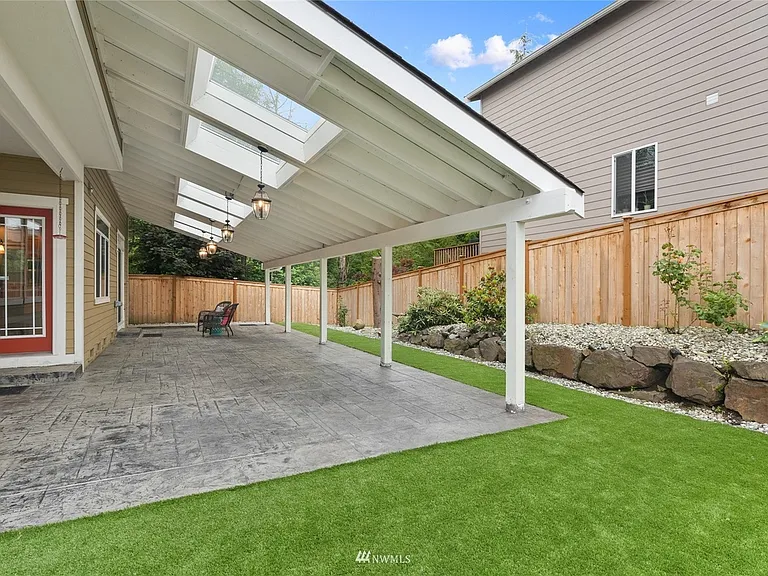 2124 146th Pl SW — Photo 8
