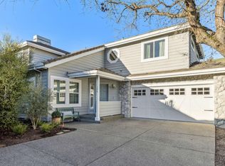 206 Windsor Dr, Petaluma, CA 94952