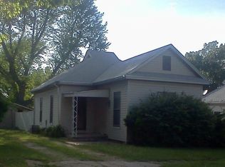 517 N C St, Herington, KS 67449