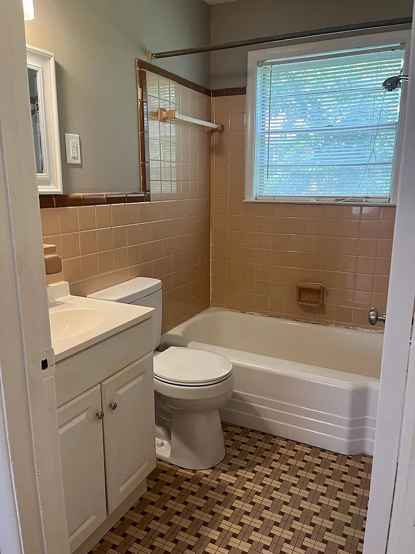 3115 Ware Street — Photo 4