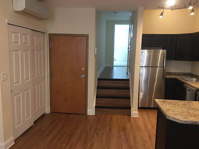 345 N 12th St #2B — Photo 21