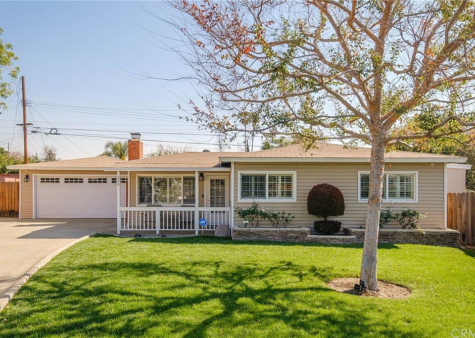 1st image of 648 E La Deney Dr