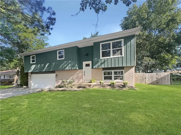 500 Loma Dr, Forsyth, IL 62535