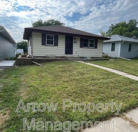 2nd image of 3825 Worthington Ave