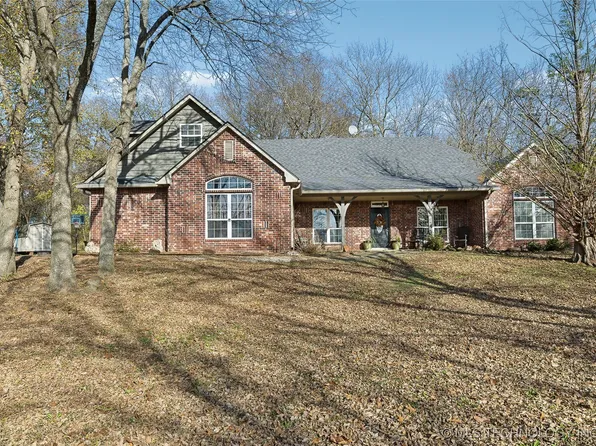 18675 Navajo Rd, Claremore, OK 74017